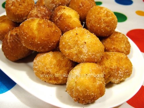 Castagnole - Carnival fritters, Italy-style