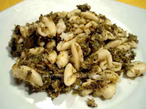Cavatelli con broccoli e polpa di granchio (Sicilia)