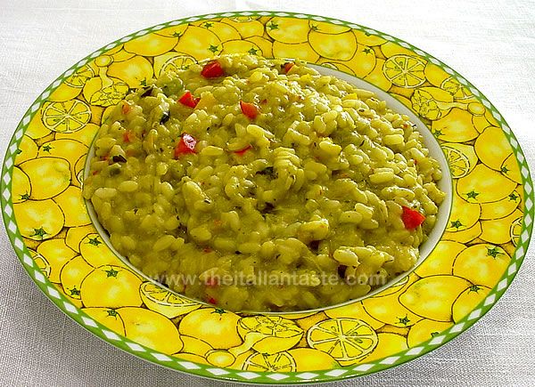 Risotto with peas and bell peppers