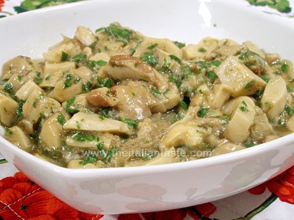 Stewed mushrooms