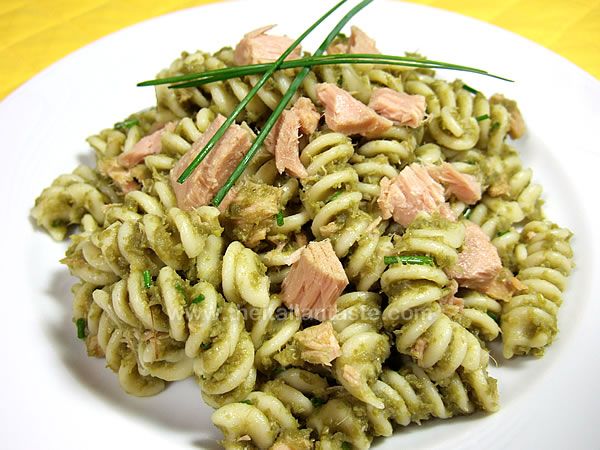 Green pasta salad