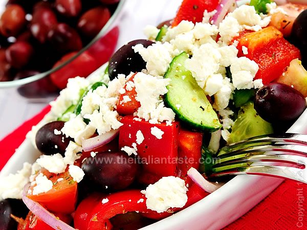 Insalata greca con feta
