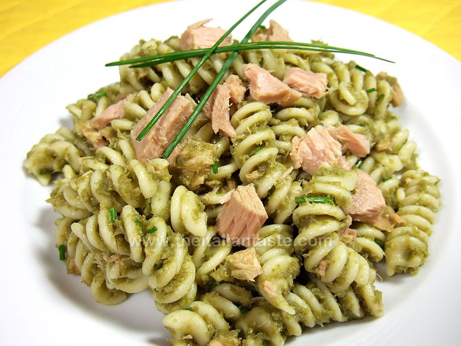Insalata di pasta in verde