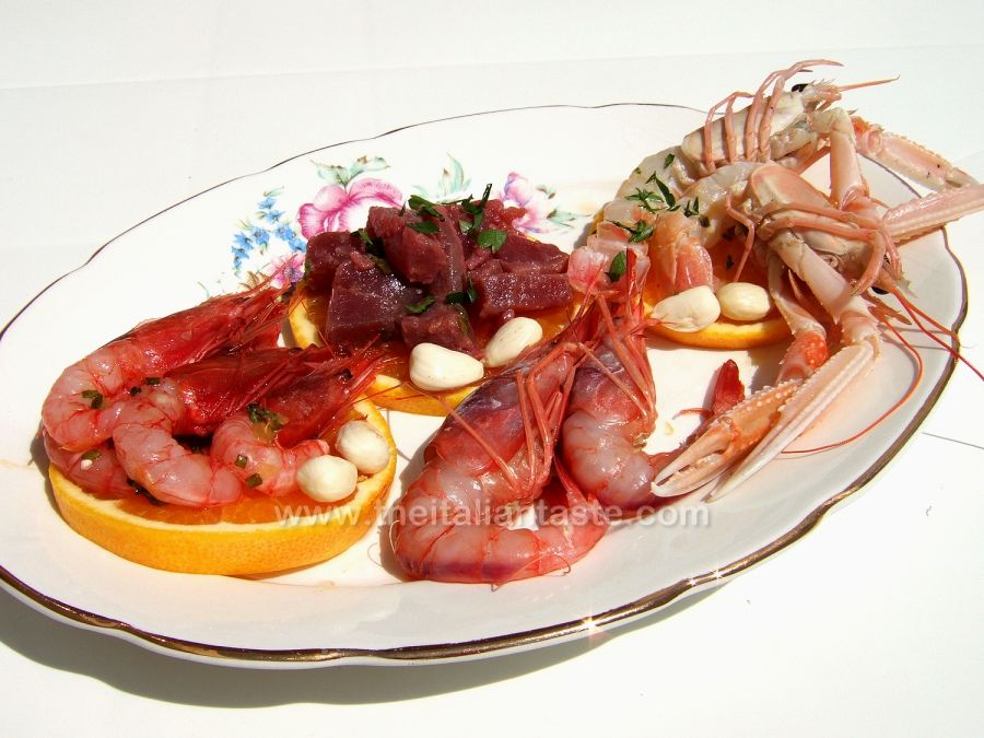Raw seafood assorted platter